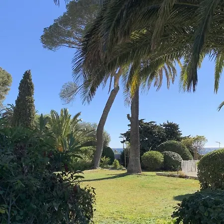 Un Coin De Paradis Au Pied De La Grande Bleue Saint-Raphaël