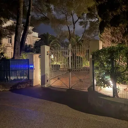 Un Coin De Paradis Au Pied De La Grande Bleue Appartement Saint-Raphaël